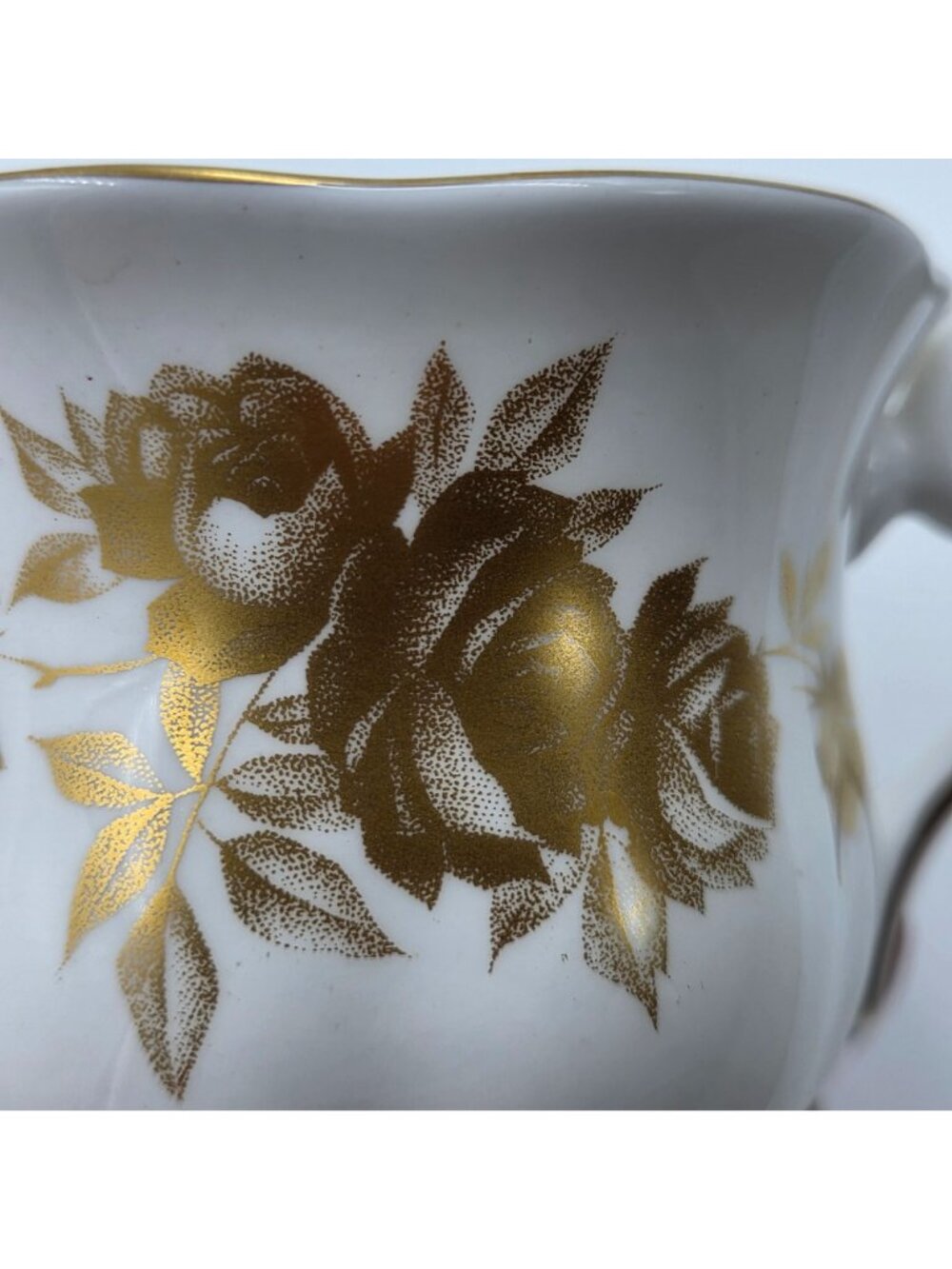 Crown Staffordshire Tea Cups and Saucer Gold Flower on White Bone China - Picture 11 of 11